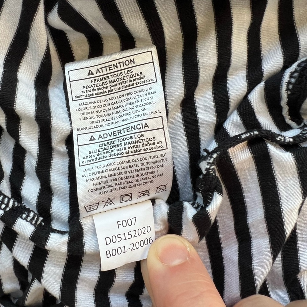 Magnetic Me Black and White Striped Striped Maternity Gown, size 4/6 Small - Picture 9 of 10
